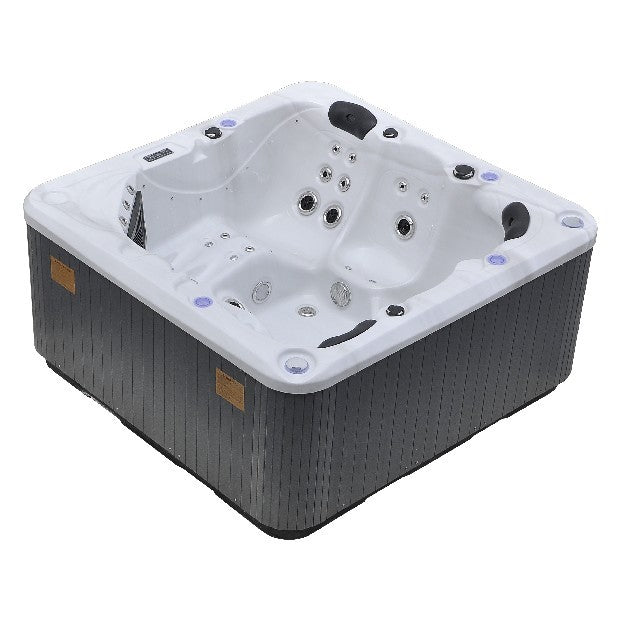 5 Person hot tub (2 Lougers)