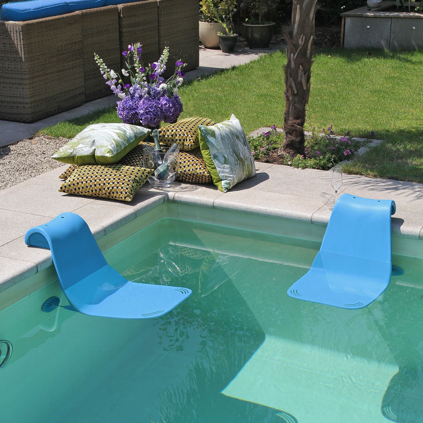 Aqwaseats pool lounger seats