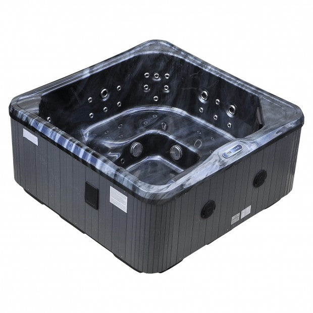 6 - 7 Person hot tub