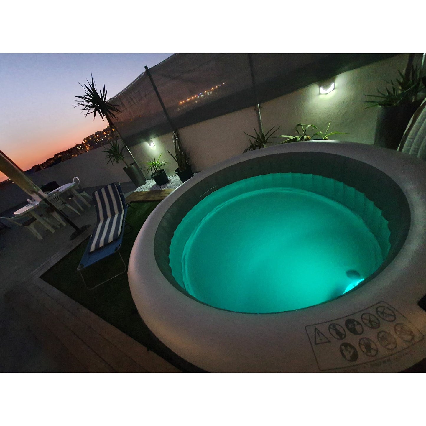 Intex Greywood Deluxe Hot Tub - 4 person
