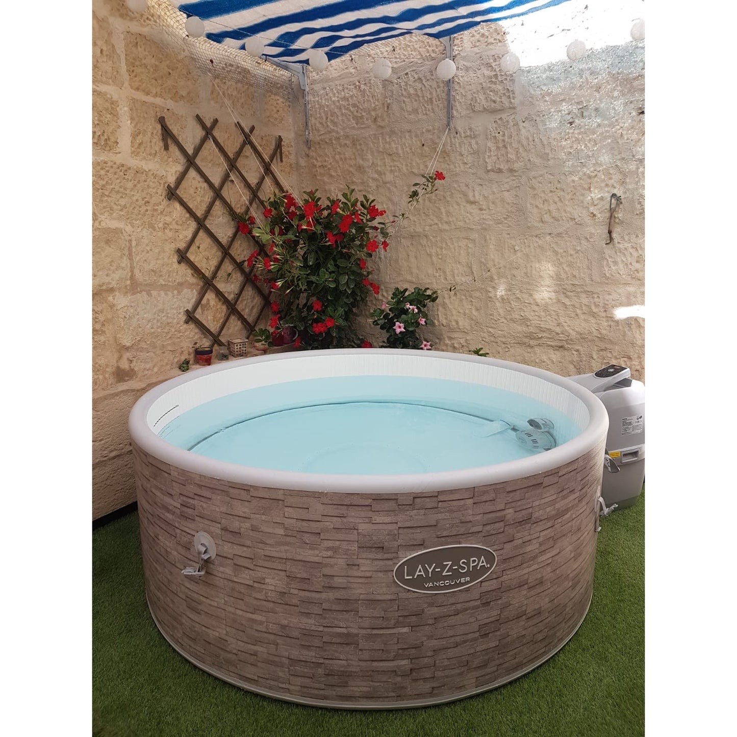Lay-Z-Spa Vancouver - 4 Person