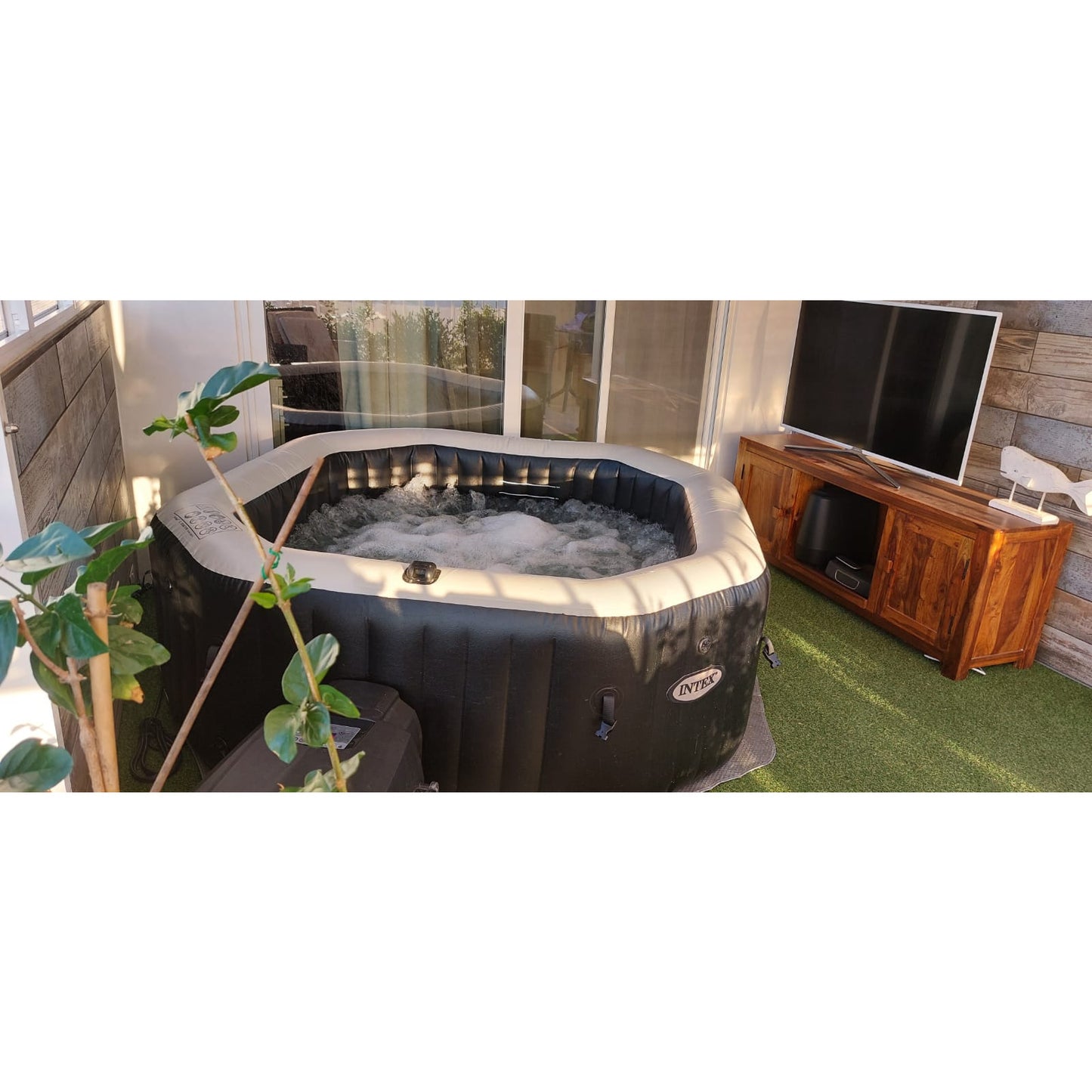 Intex Jet and Bubble Deluxe Hot Tub - 4 person