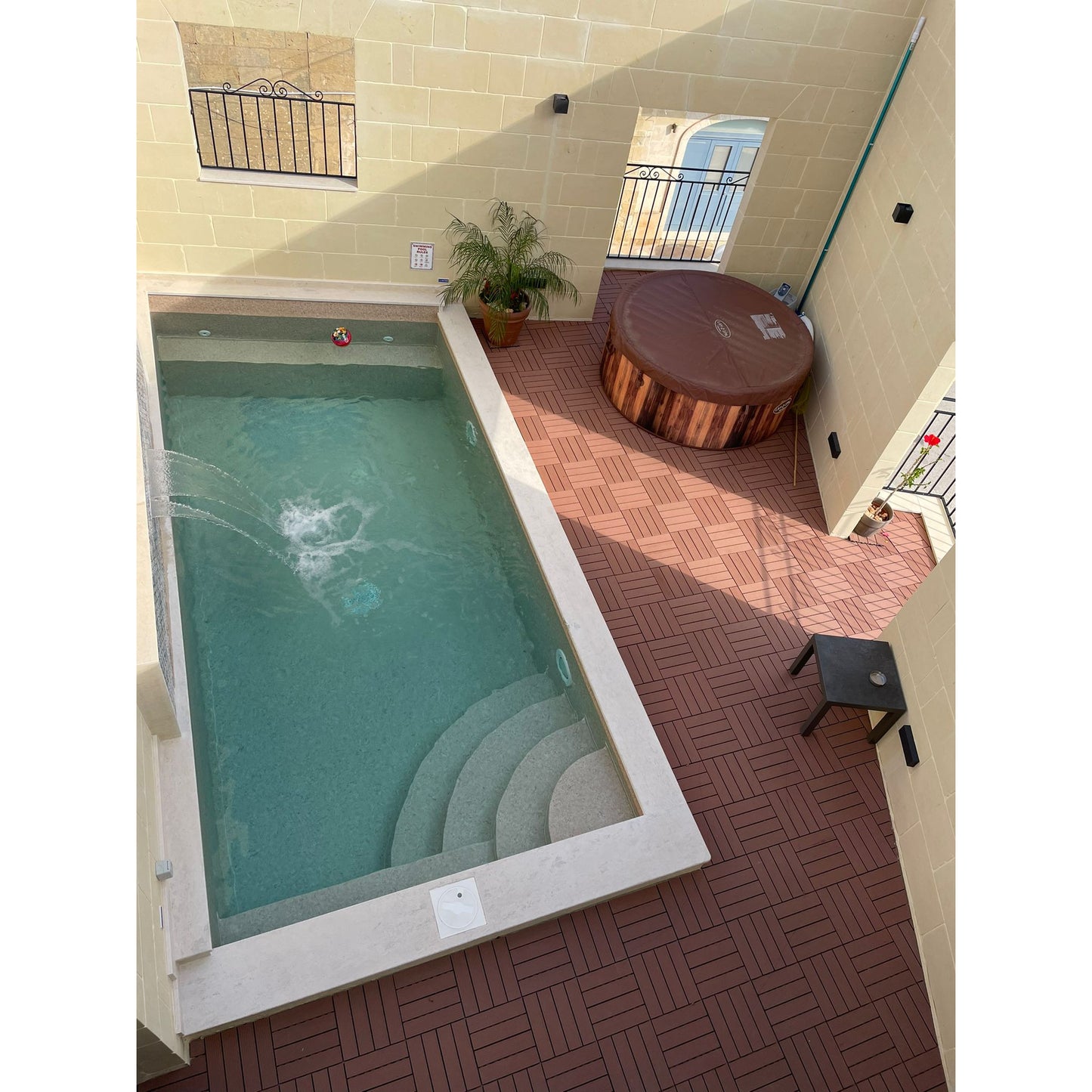 Lay-Z-Spa Helsinki - 6 Person
