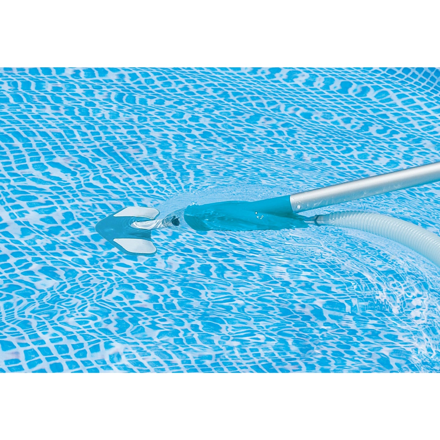 Intex Deluxe pool cleaning kit